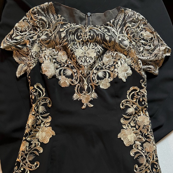 Marchesa Notte Mermaid Black Stretch Crepe and Gold Lace Embroidered Ball Gown 8 - Picture 13 of 16